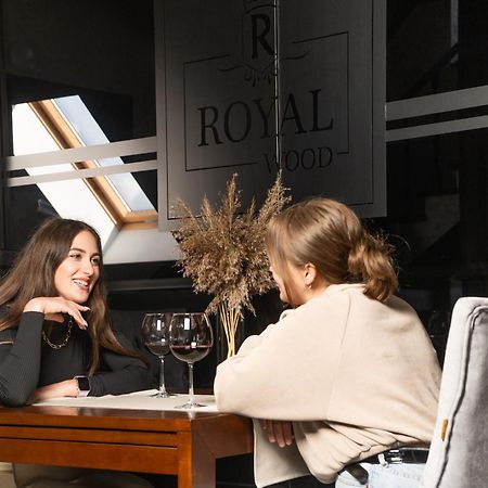 Royal Wood Hotel Rokytne  Buitenkant foto