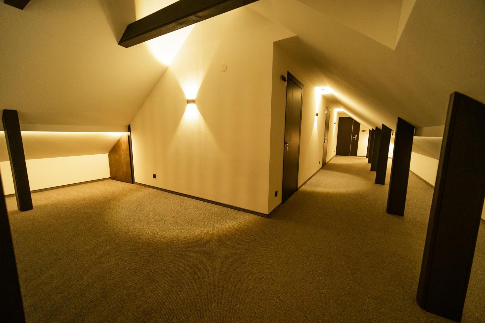 Royal Wood Hotel Rokytne  Buitenkant foto