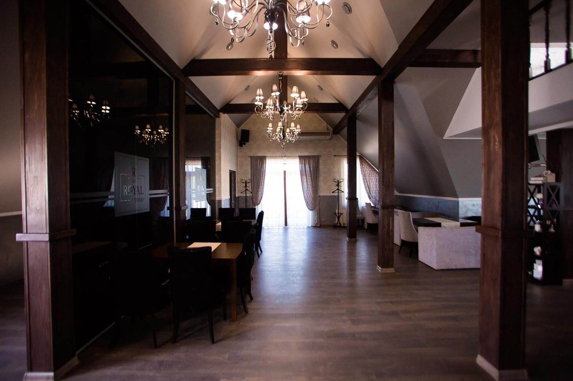Royal Wood Hotel Rokytne  Buitenkant foto